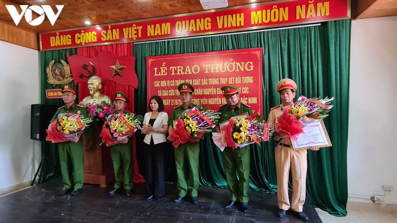 ubnd tinh bac ninh khen thuong cac don vi kip thoi giai cuu be trai bi bat coc hinh 1