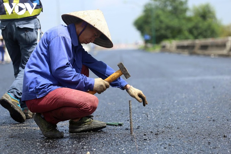 toan canh dai cong truong sua chua cau thang long, ha noi hinh 15