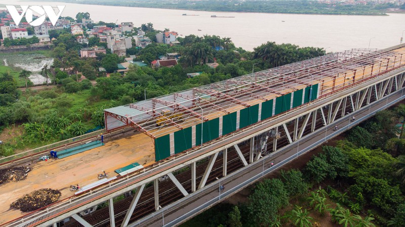 toan canh dai cong truong sua chua cau thang long, ha noi hinh 3