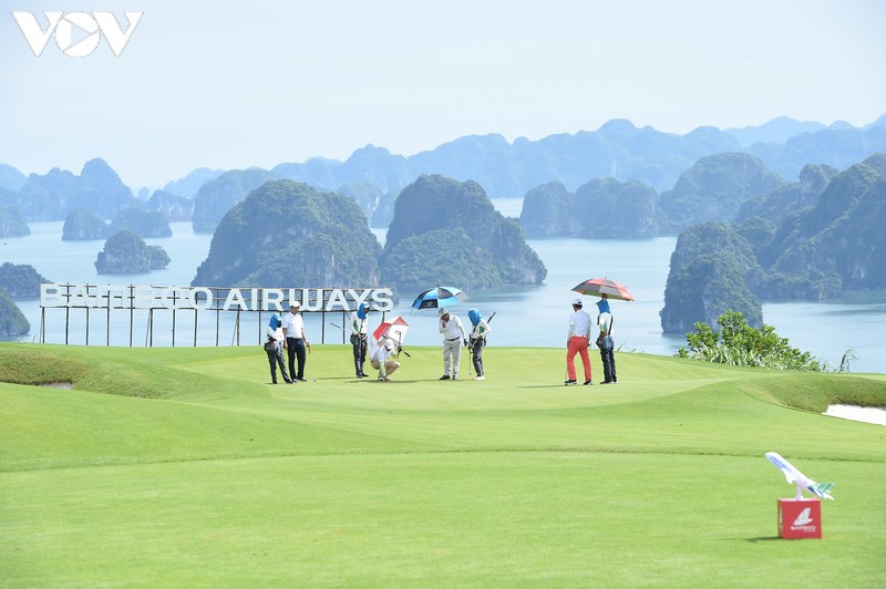 golfer lee sang ho vo dich giai bamboo airways golf tournament 2018 hinh 3