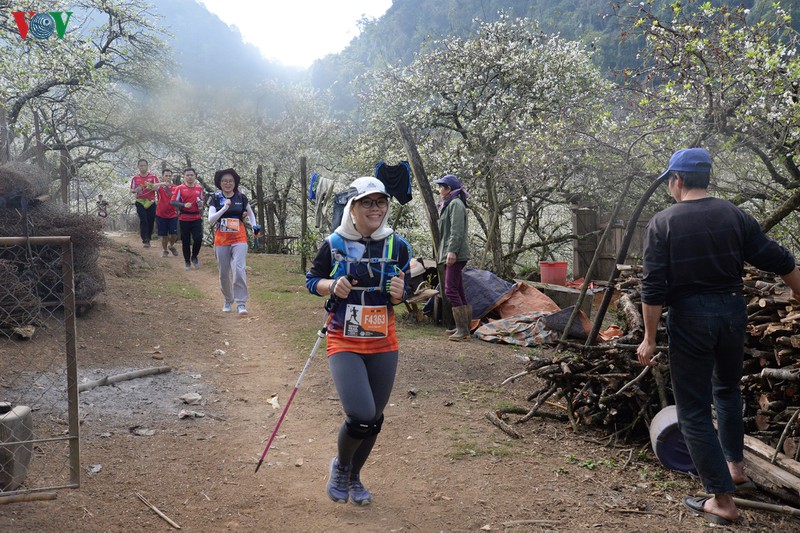 gan 3.100 van dong vien tranh tai o giai chay vtm - moc chau hinh 3