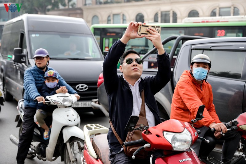 ngoi dan do xo xem trinh dien mo hinh xe dua f1 o ha noi hinh 13