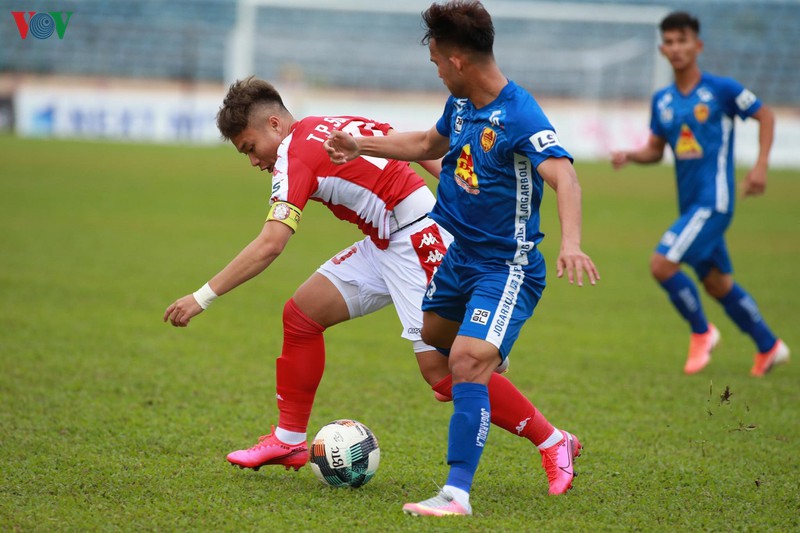 truc tiep vong 1 v-league 2020: hagl va tphcm xuat tran hinh 2