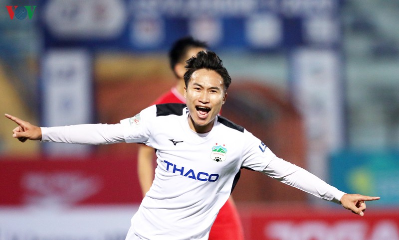 v-league 2020 tam hoan: hagl chon quan xanh da giao huu hinh 1