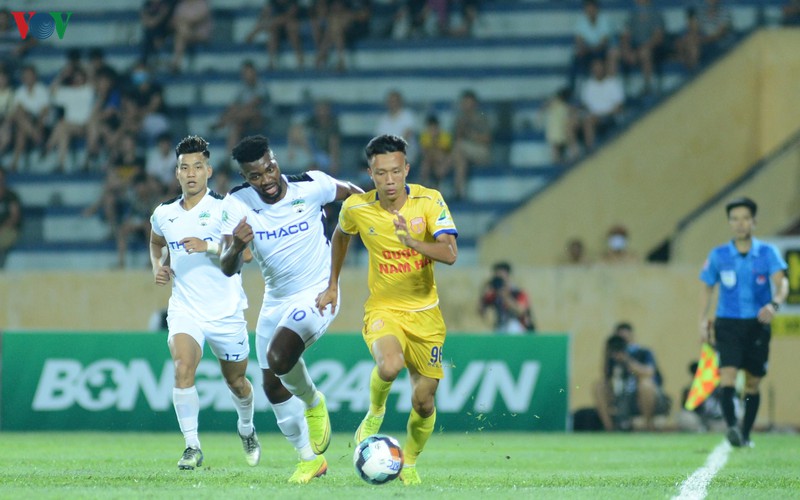 hagl duoc lich su chong lung o cuoc do suc voi nam dinh hinh 1