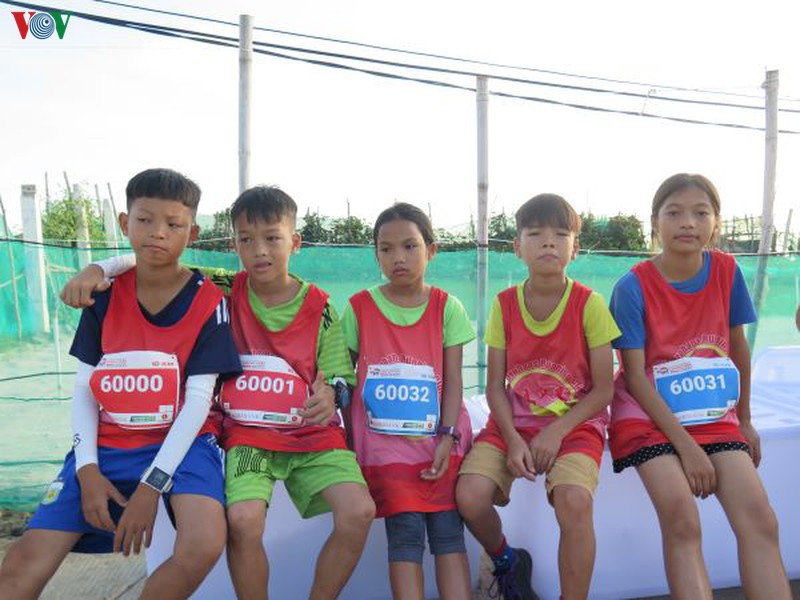 ly son marathon - duong chay khang dinh chu quyen hinh 14