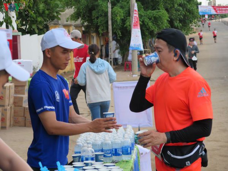 ly son marathon - duong chay khang dinh chu quyen hinh 15