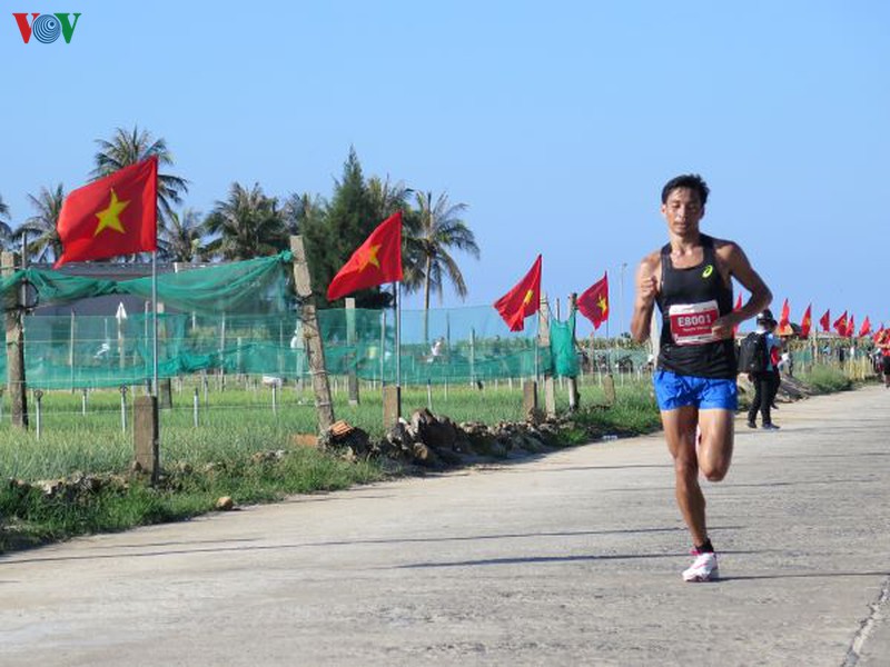 ly son marathon - duong chay khang dinh chu quyen hinh 5