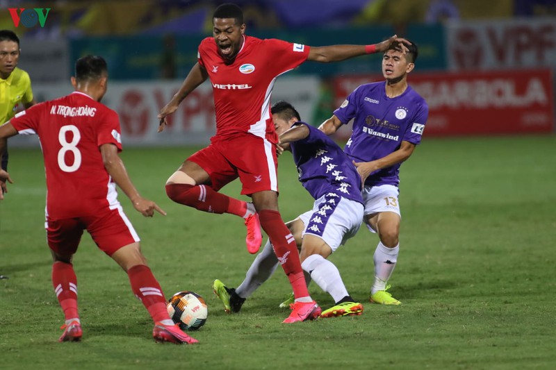toan canh viettel 1-1 ha noi fc: chuyen vi hanh kem vui cua thay park hinh 10