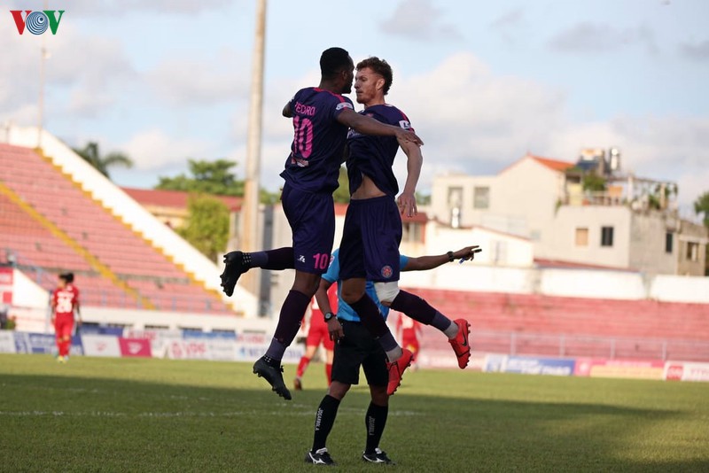 ket qua vong 8 v-league 2020: hai phong 0-2 sai gon, quang nam 2-1 slna hinh 1