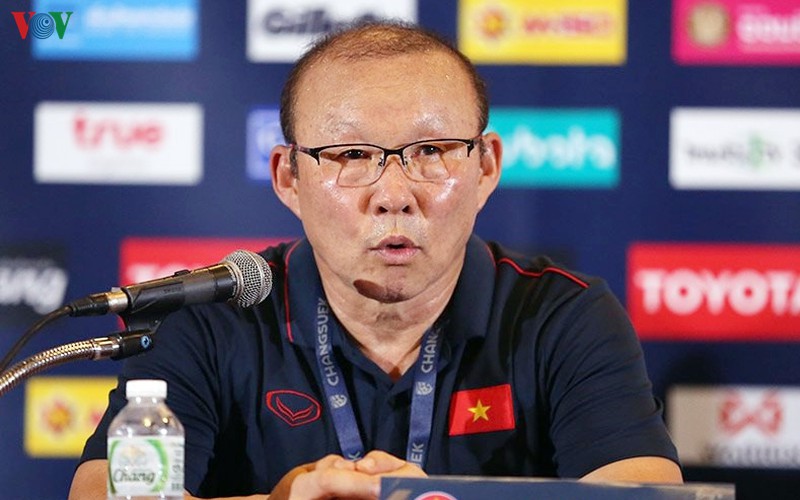 v-league 2020 lai hoan vi covid-19: ha noi fc mung nhung thay park thi khong hinh 2