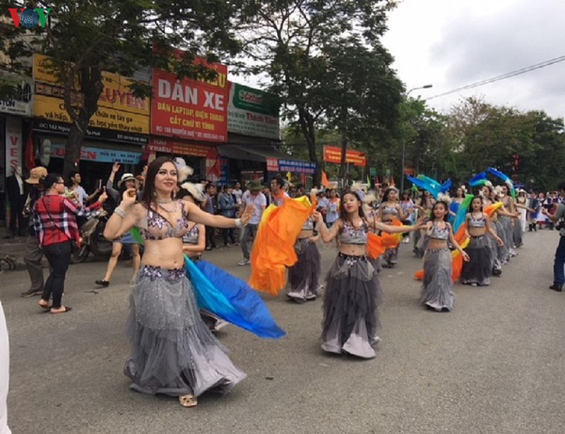 festival hue 2020 se dien ra som hon du kien hinh 1