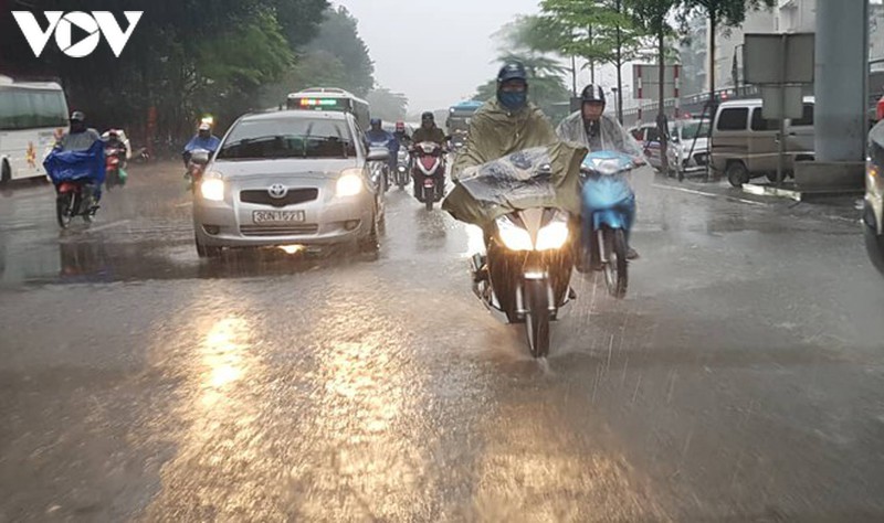 du bao thoi tiet 17/8: bac bo co mua to, kha nang xay ra loc hinh 1