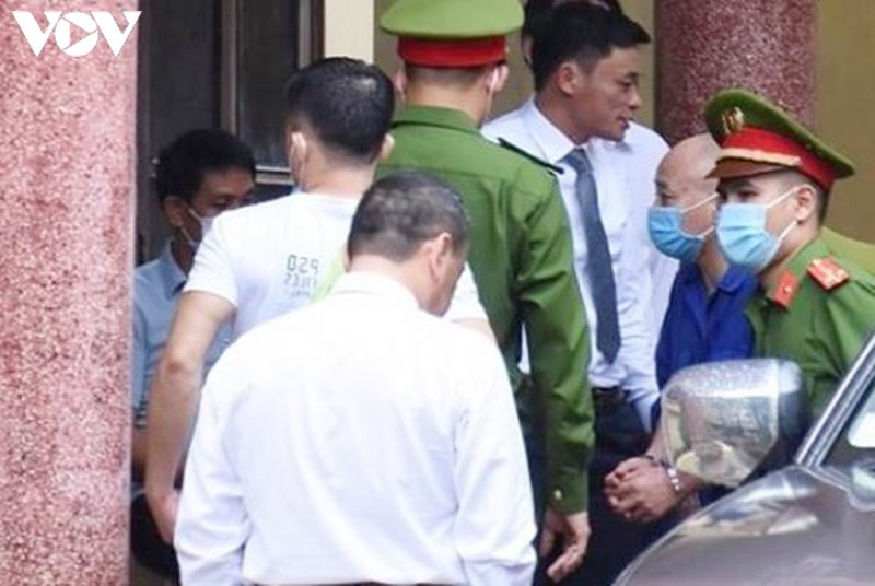 nguyen xuan duong bi tuyen 2 nam 6 thang tu ve toi co y gay thuong tich hinh 1
