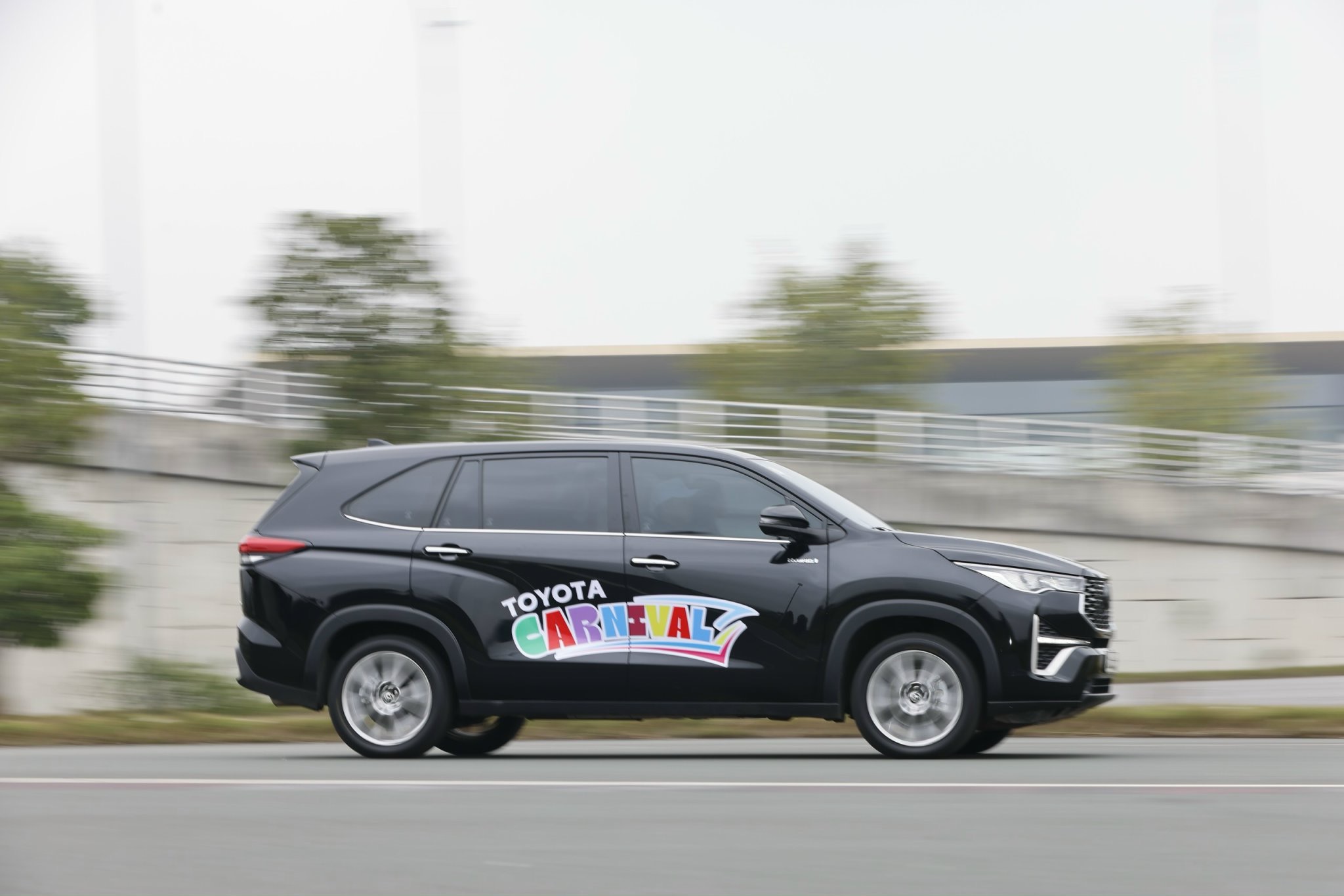 Toyota Carnival “bùng nổ” tại trường đua F1 Mỹ Đình với nhiều hoạt động đặc biệt