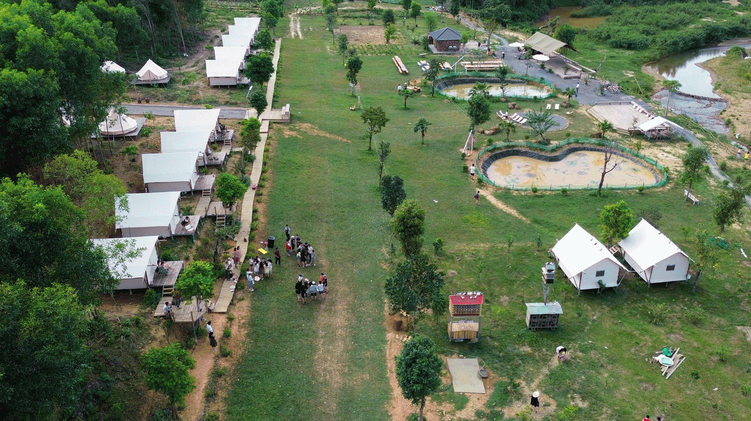 Khu du lịch sinh thái kết hợp phát triển nông nghiệp (Bana Rita Glamping Farm)