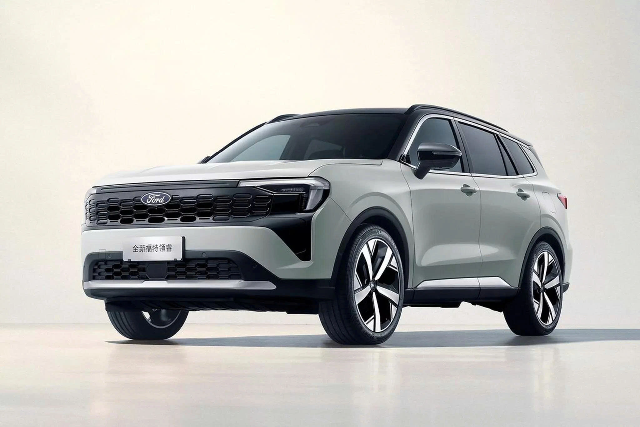 Ford Equator Sport sản xuất tại Trung Quốc