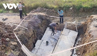 Hiện trường vụ tai nạn sập cống đường gom dân sinh cao tốc Diễn Châu - Bãi Vọt làm 2 công nhân tử vong.