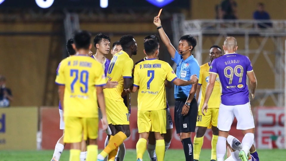 ha_noi_fc_slna_1.jpg