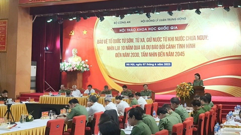 07-06_toan_canh_hoi_thao.jpg