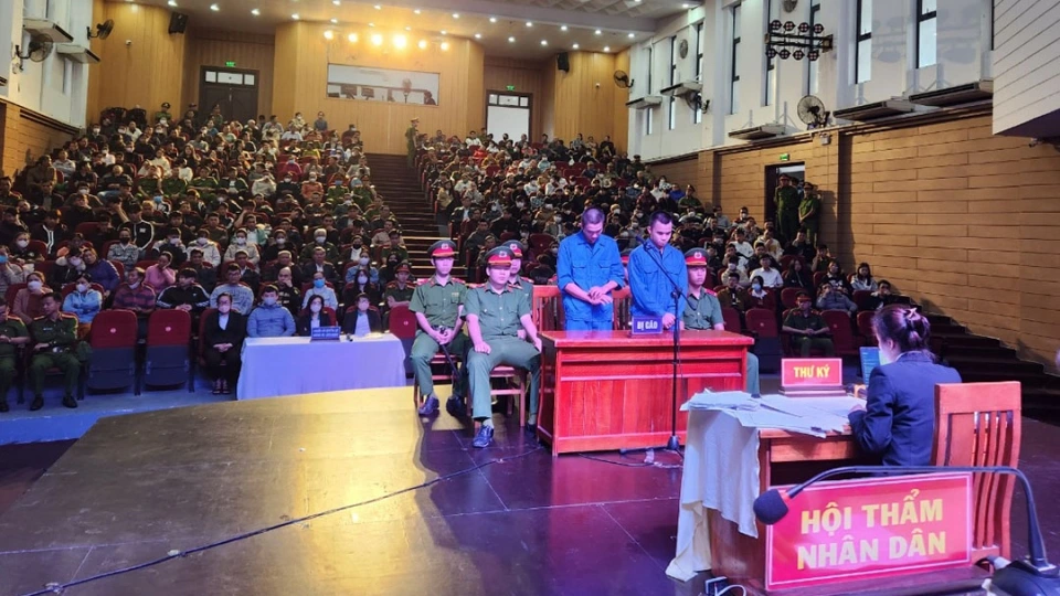 phien_toa_thu_hut_su_quan_tam_cua_nhan_dan.jpg