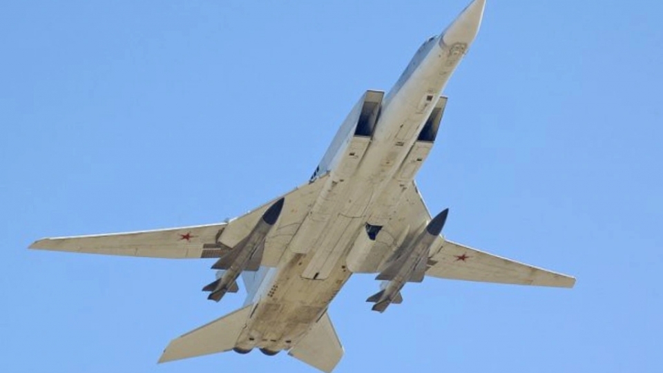 tu-22m3_mang_ten_lua_kh-22.jpg