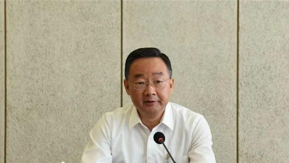 quan_chuc_trung_quoc.jpg
