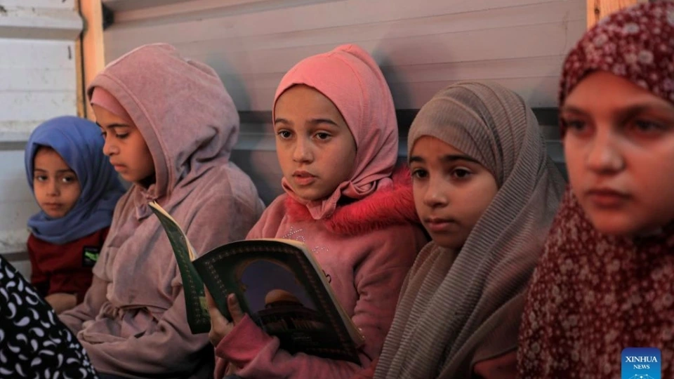 tre em Gaza, tre em gai Gaza, nu tre em Palestine, giao duc cho tre em Palestine -tan hoa xa.jpg