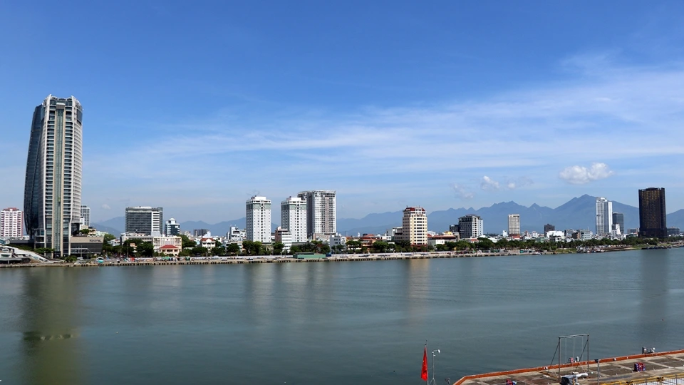 da_nang_duoc_thi_diem_mot_so_co_che_chinh_sach_dac_thu_ve_dau_tu_phat_trien_vi_mach_ban_dan_tri_tue_nhan_tao_20240716114031.jpg
