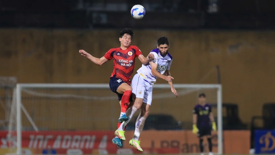 truc_tiep_ha_noi_fc_vs_clb_cahn_14.jpg