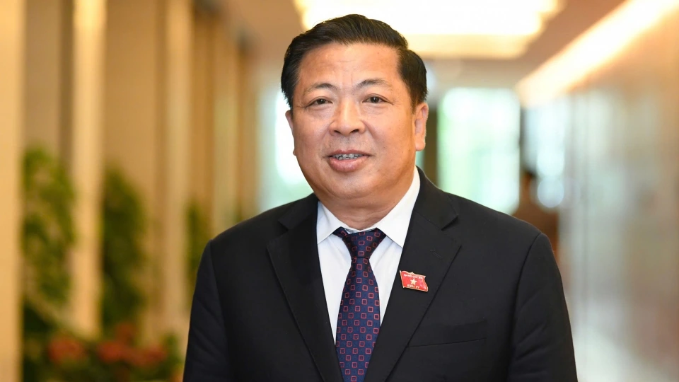 28.11 tran hong minh bo truong giao thong van tai.jpg