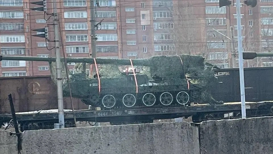 luu phao Trieu Tien cho tren tau hoa o Nga -kherson cat.jpg