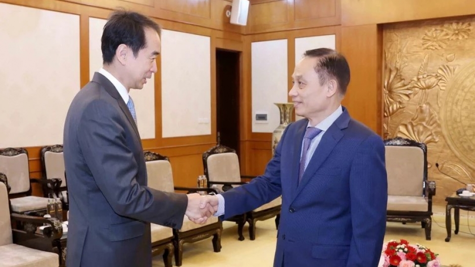 ttxvn-truong-ban-doi-ngoai-trung-uong-le-hoai-trung-tiep-dai-su-ha-vi-0111-1-5033.jpg