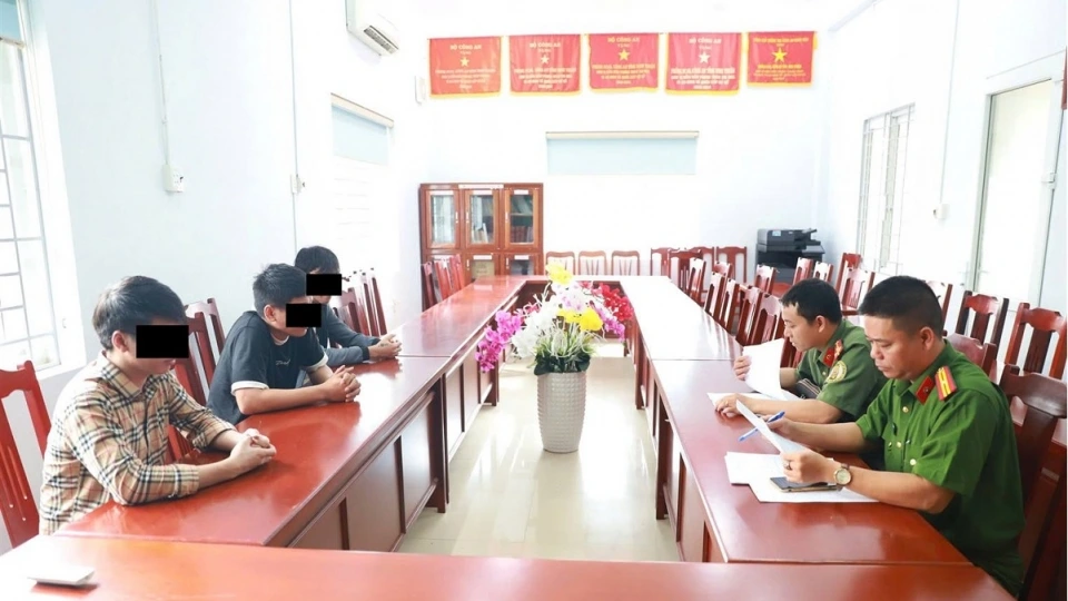 lao dong tu campuchia.jpg