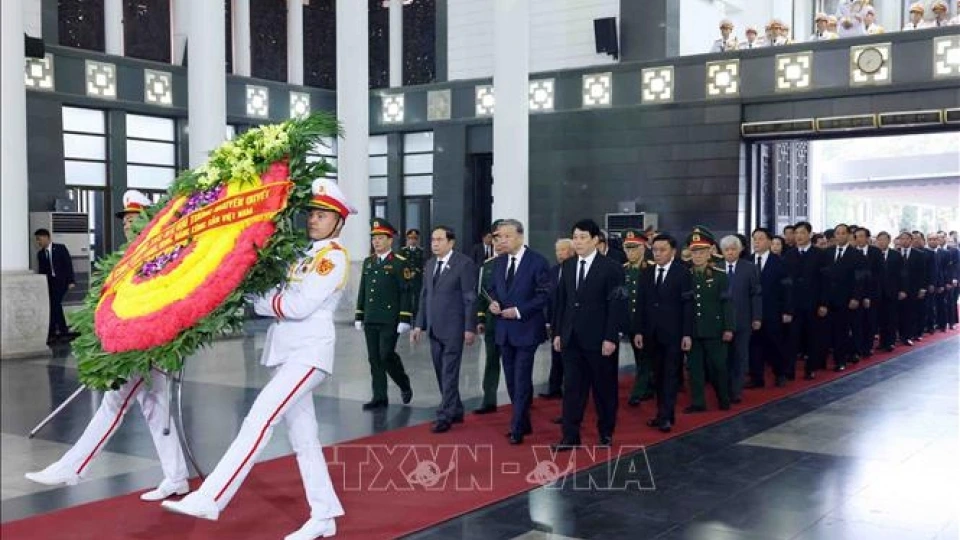 to_chuc_trong_the_le_tang_dai_tuong_nguyen_quyet_1.jpg