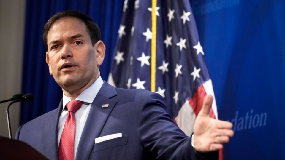 rubio-384-9048.jpg