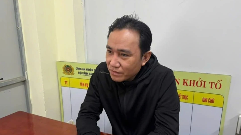 truong_van_bat_tai_co_quan_cong_an.jpg