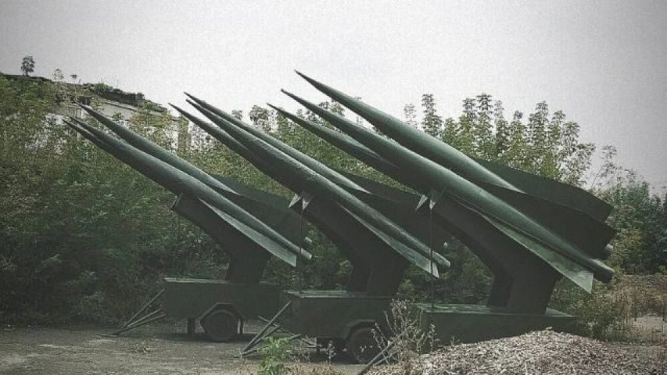 ukraine-deploys-mock-ups-of-mim-23-hawk-launcher-batteries.jpg