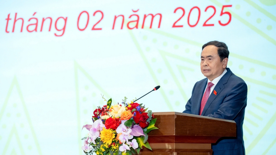 13_2_ctqh_khen_thuong_4_20250213190140.jpg