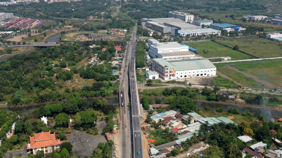 cau-tang-long-3.jpg