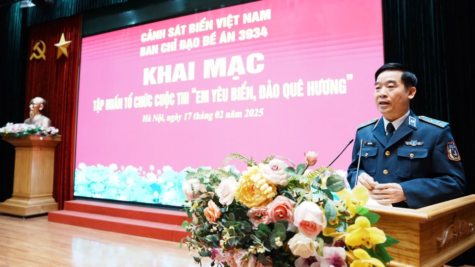 trung_tuong_bui_quoc_oai_chinh_uy_canh_sat_bien_khai_mac.jpg