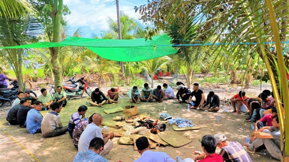 tu_diem_da_ga_an_tien_bi_cong_an_tinh_hau_giang_triet_xoa-_anh_cong_an_hau_giang.png