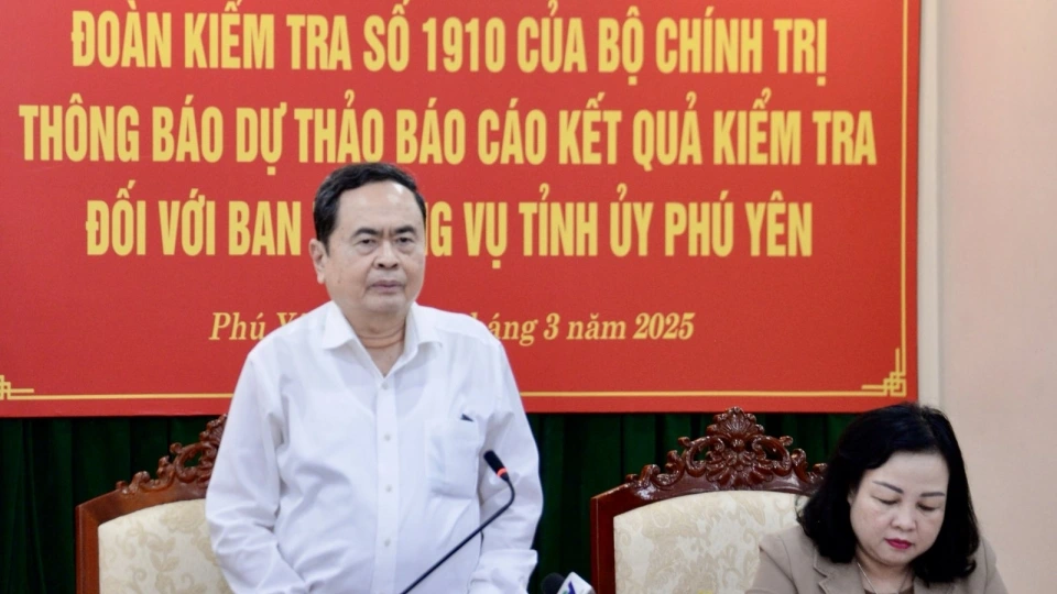 13_3_ctqh_lam_viec_phu_yen.jpg