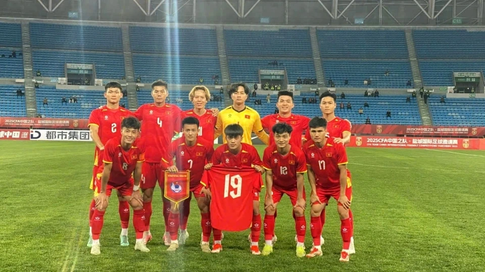 U22 Vietnam play U22 Uzbekistan.jpg