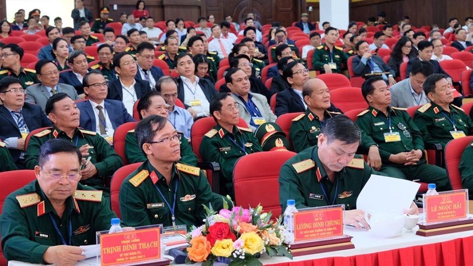 dong_dao_tuong_linh_quan_doi_nha_khoa_hoc_can_bo_tinh_quang_ngai_du_hoi_thao.jpg
