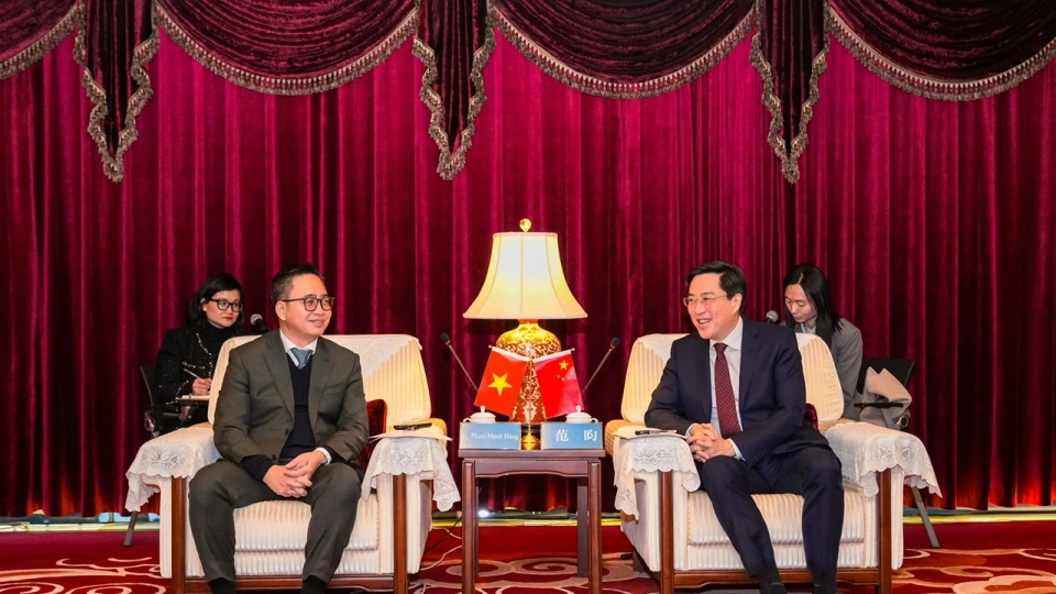 pho_tong_giam_doc_vov_pham_manh_hung_va_pho_tong_bien_tap_cmg_pham_van.jpg