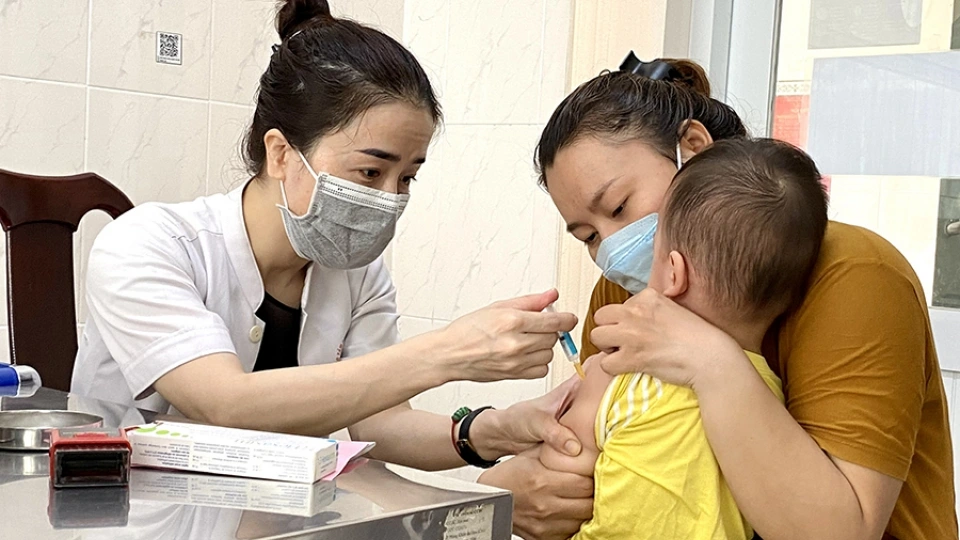tiem_vaccine_phong_soi_1.jpg
