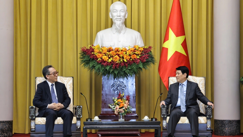 16_04_chu_tich_nuoc_luong_cuong_tiep_bo_truong_ngoai_giao_han_quoc_cho_tae_yul_20250416182819.jpg