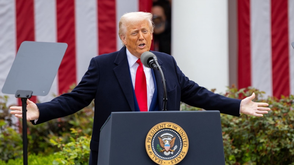 2304-trump.jpg