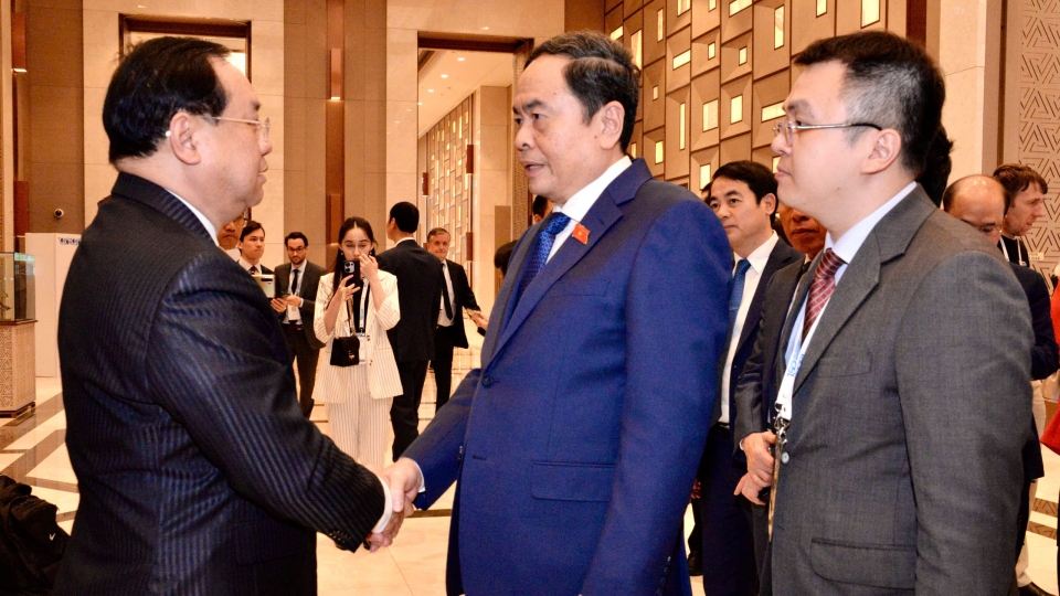 6_4_ctqh_gap_lao_20250406163257.jpg